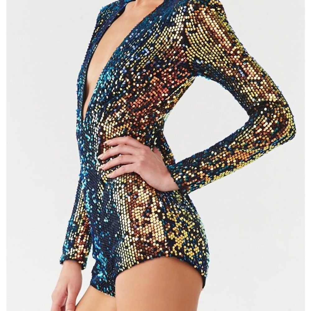 ♻️Forever 21 sequined romper